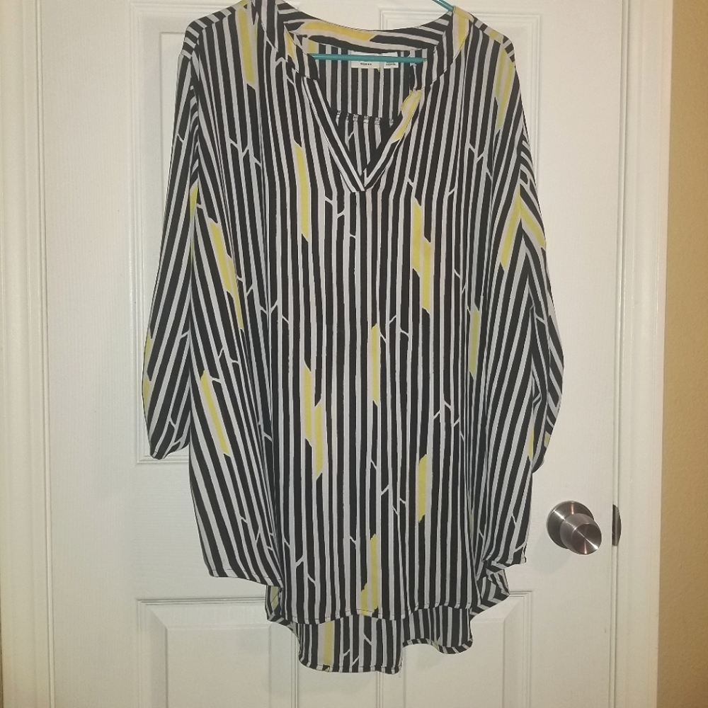 Cato 22/24 Black/White/Yellow Blouse